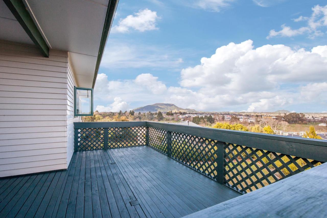 Kaihua Lookout - Taupo Holiday Home Dış mekan fotoğraf