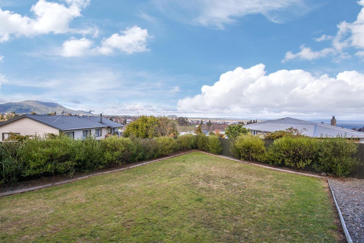 Kaihua Lookout - Taupo Holiday Home Dış mekan fotoğraf